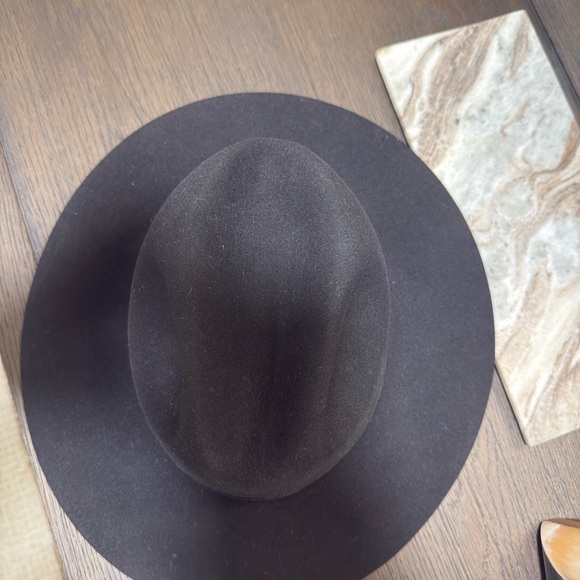 Janessa Leoné Black Fedora Hat - Picture 3 of 5
